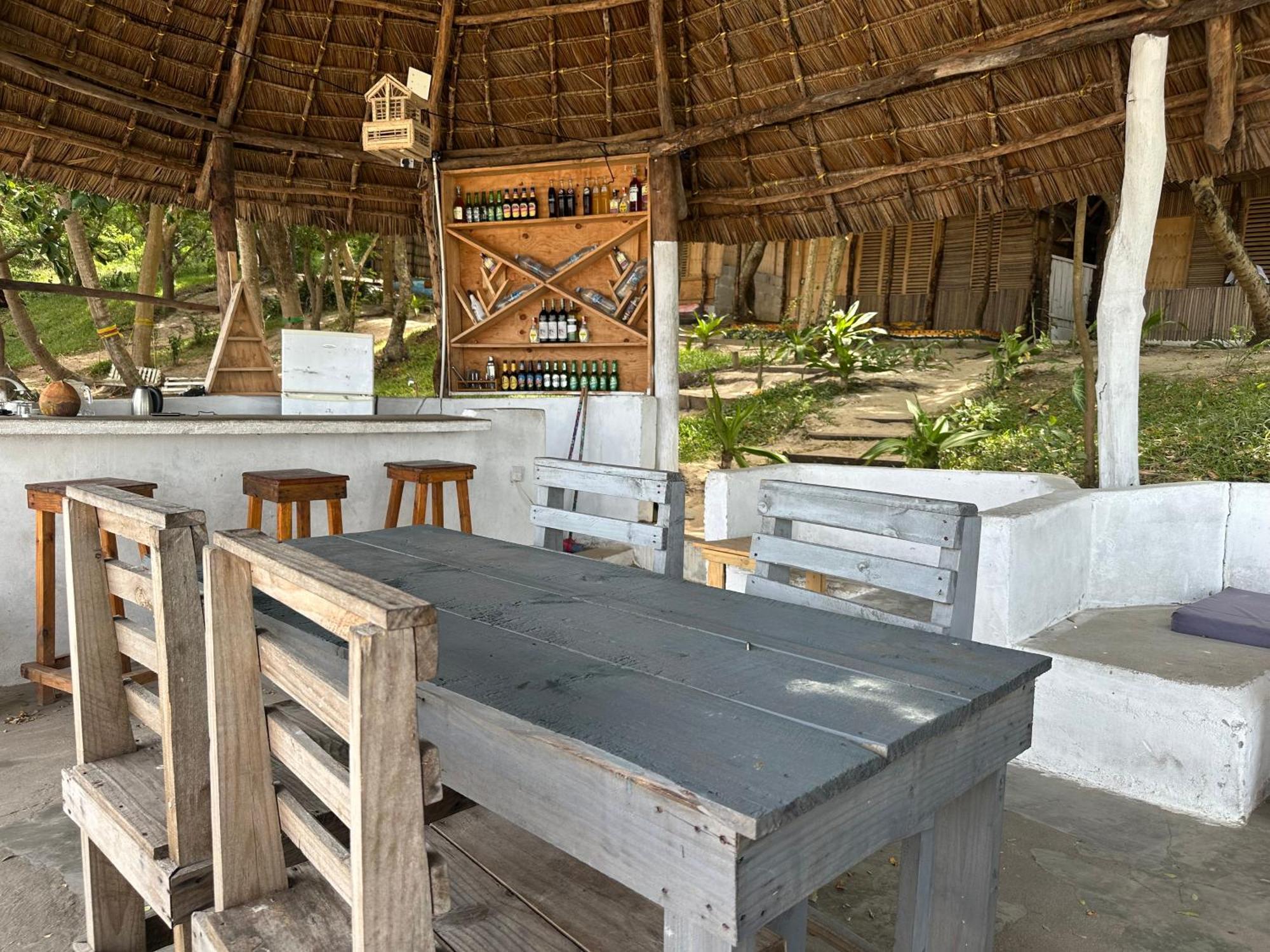 Maweni Beach Bungalows Kilindoni Exterior foto